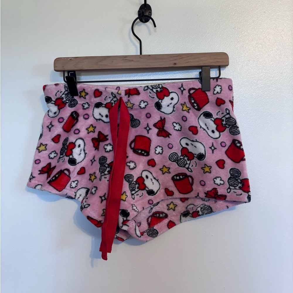 Peanuts pink fuzzy pj shorts with drawstring size medium